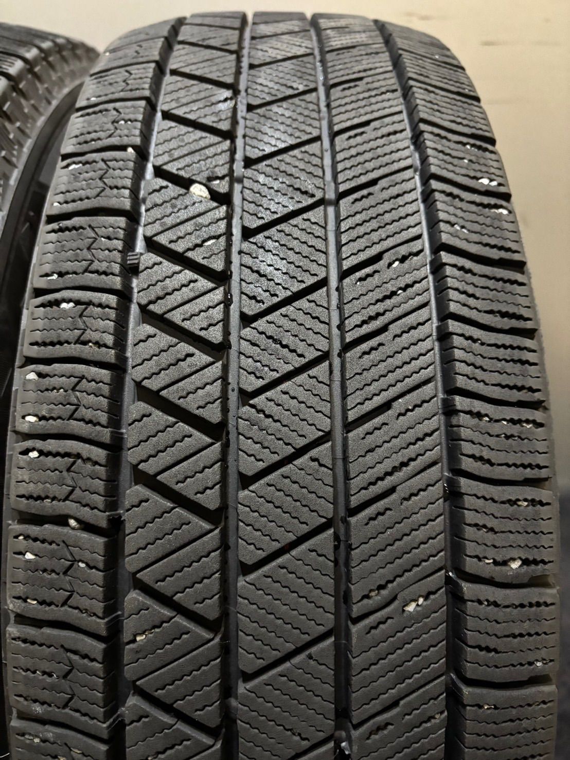 195 65 R 15 VRX 3 21年製 スタッドレス 4本 ブリヂストン ブリザック ノア ヴォクシー プリウス 南4 K 623