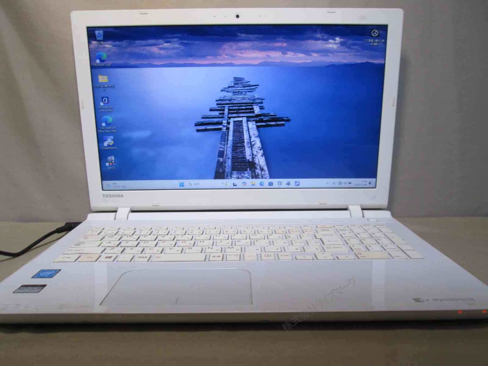 東芝 dynabook EX/35TW【SSD搭載】 Celeron 3215U 1.7GHz 【Windows11