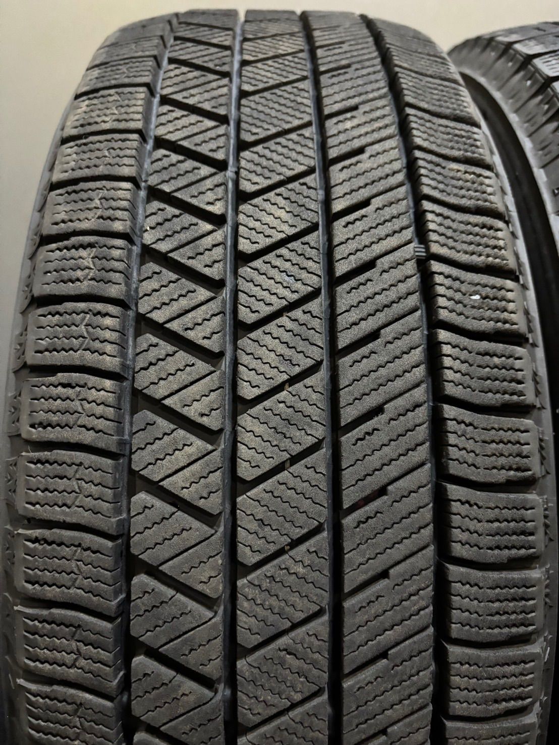 21年製 スタッドレス