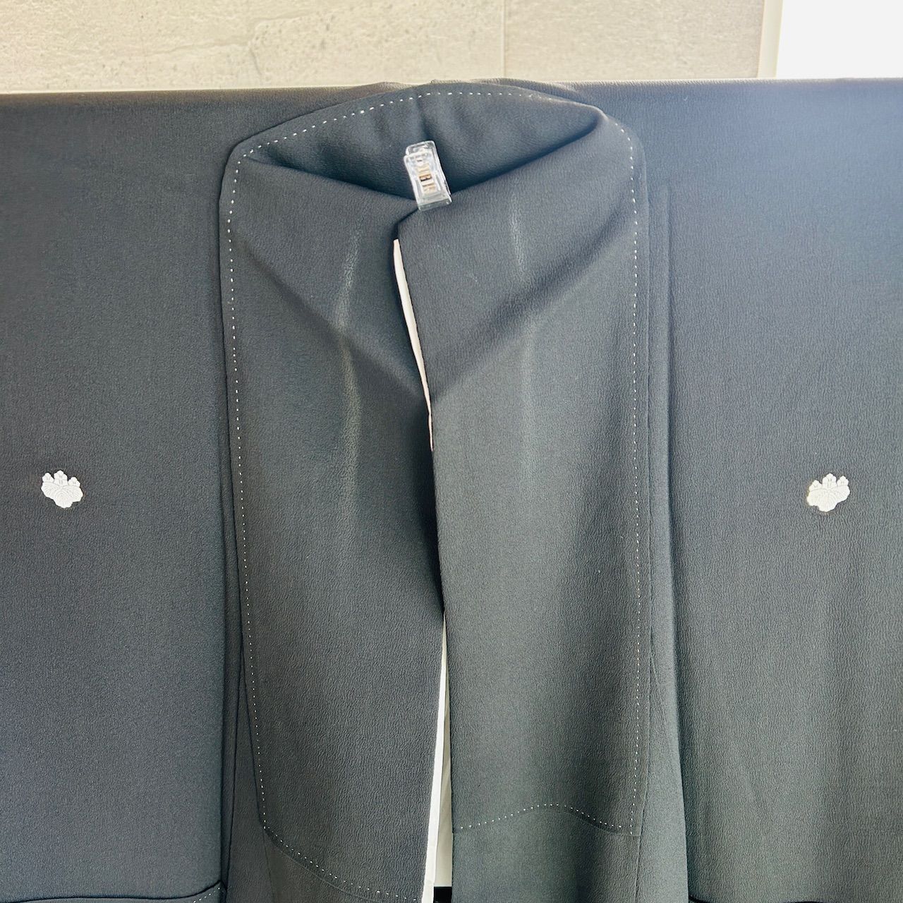 黒系 ベージュ系