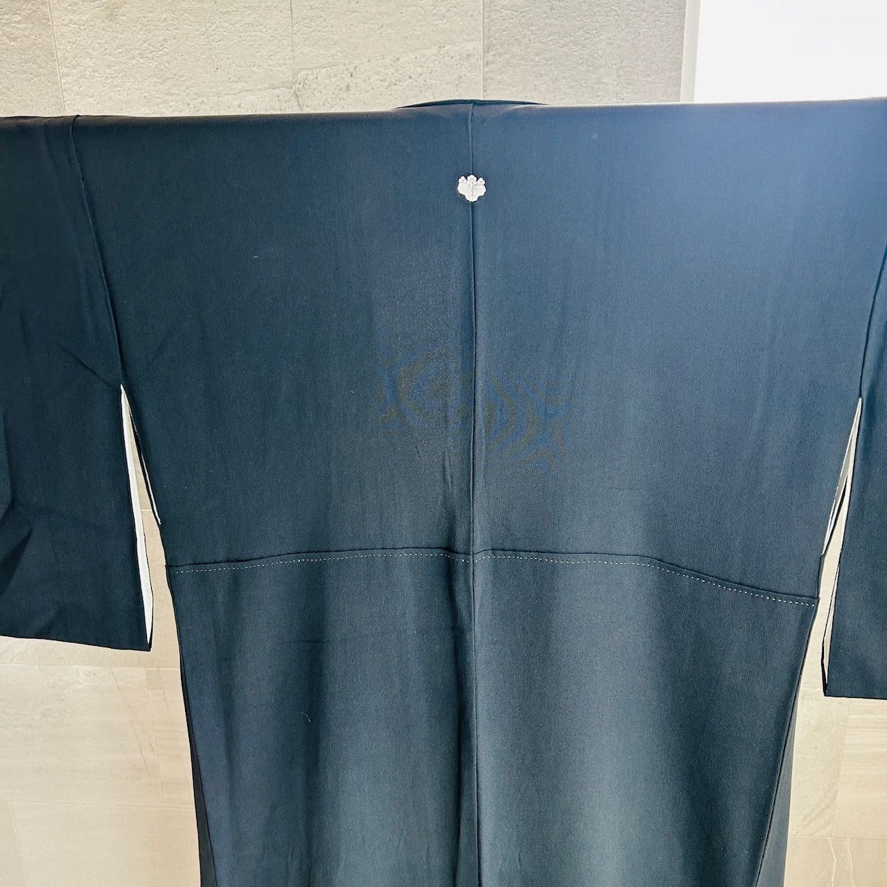 黒系 ベージュ系