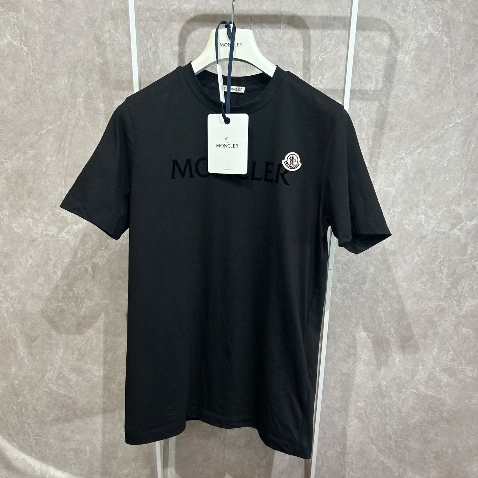 MONCLERモンクレール半袖Tシャツ黒XS タグ付き美品】 MONCLER モンクレール半袖Tシャツ黒xs - メルカリ