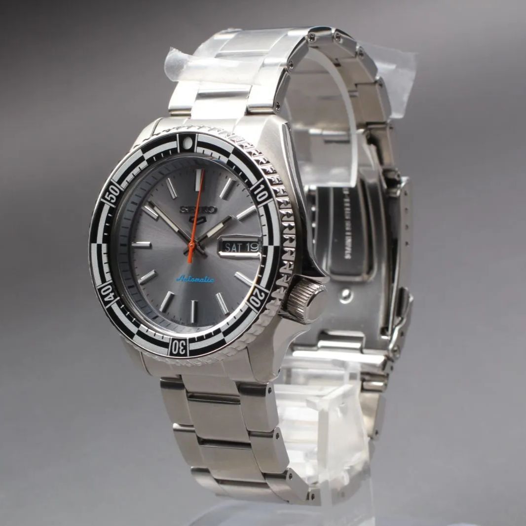 SEIKO 5 スポーツ 4 R 36 15 E 0 メンズ腕時計 自動巻き シルバー SS