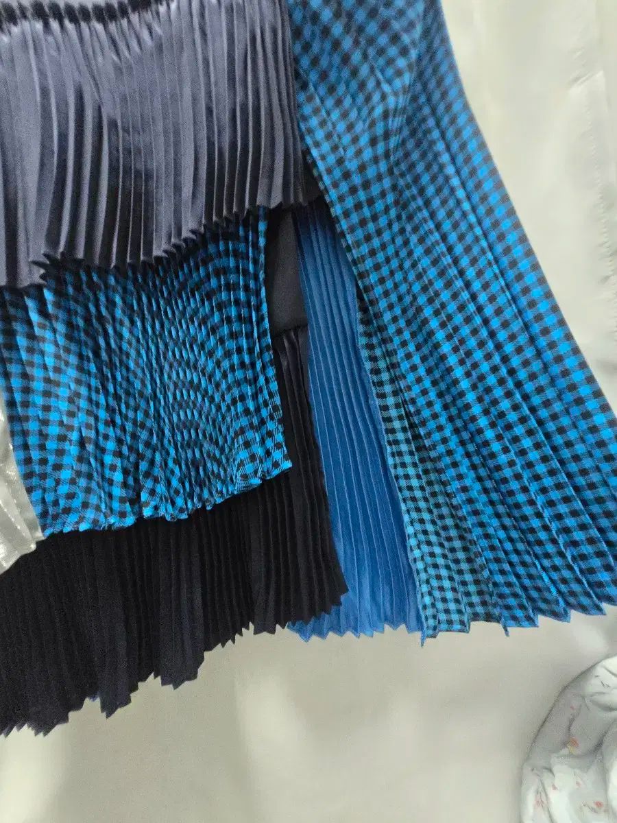 LUCKY CHOUETTE ラッキーシュエトゥ レイヤード プリーツ ロング ONE PIECE ワンピース ディープネイビー