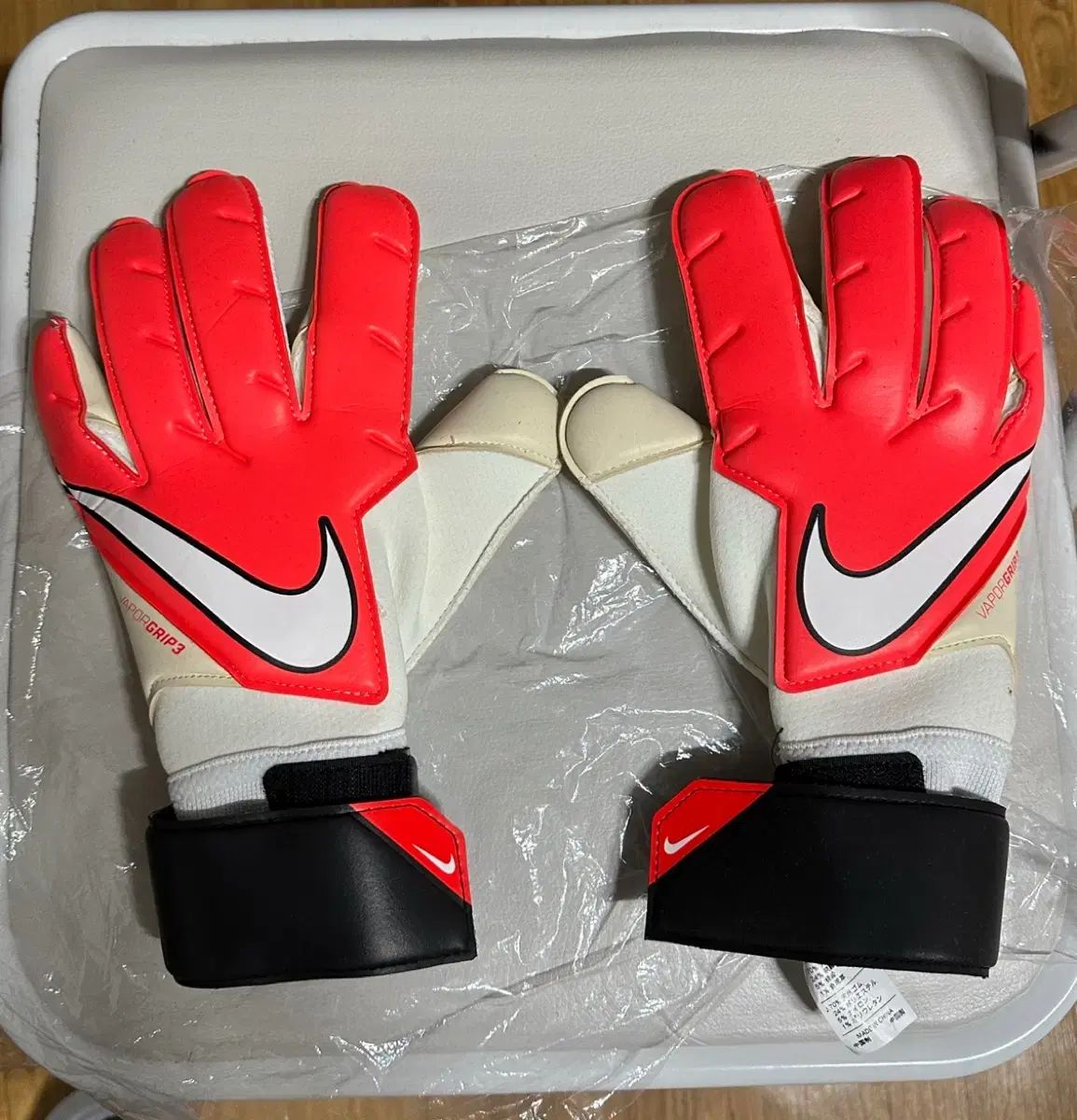 NIKE ヴェイパーグリップ3 ゴールキーパー 手袋 レッド 9 9 5 サイズ