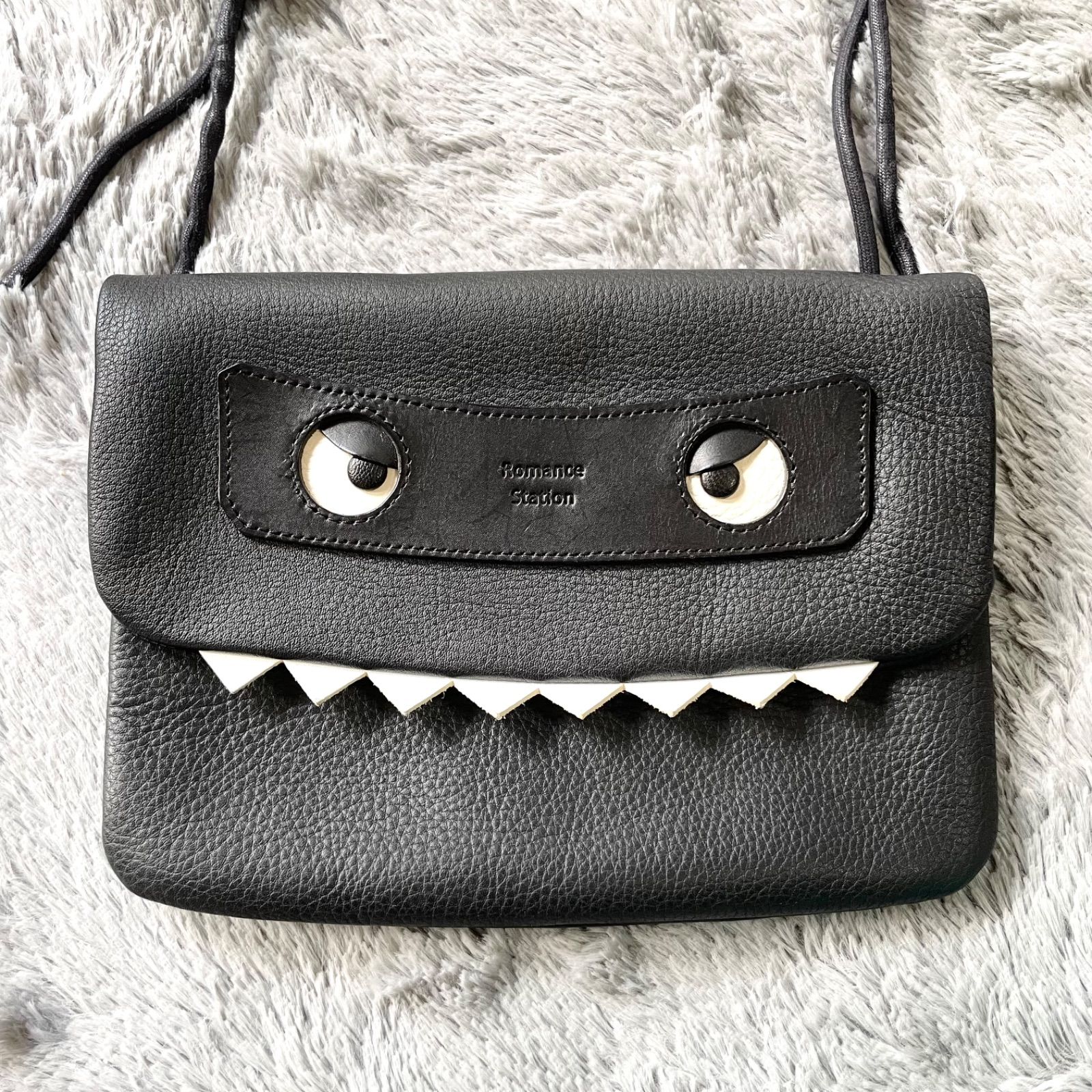 ショルダーバッグ