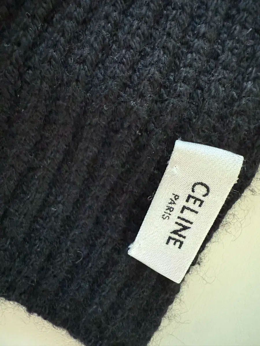 セリーヌ トリオンフ カシミア マフラー