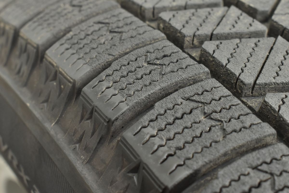  バリ溝 トヨタ 130 マークＸ 16 in 7 J 40 PCD 114 3 ブリヂストン ブリザックVRX 215 60 R C HR クラウン アリスト エスティマ 16インチ タイヤ ホイールセット