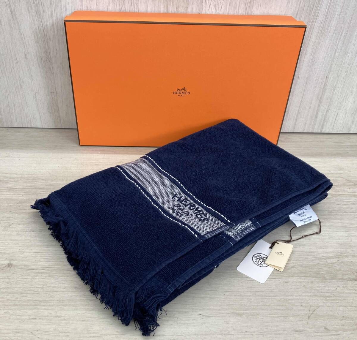 HERMES エルメス バスタオル ネイビー HERMES BAIN タオル