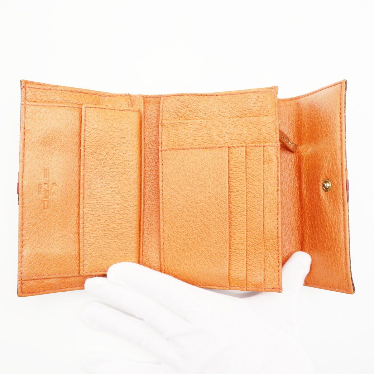 三つ折り ホック財布