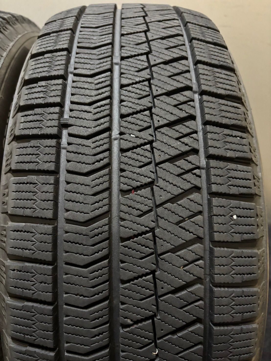 215 60 R 16 VRX 2 17年製 スタッドレス 4本 ブリヂストン ブリザック クラウン ヴェゼル CX 3 南5 K 629