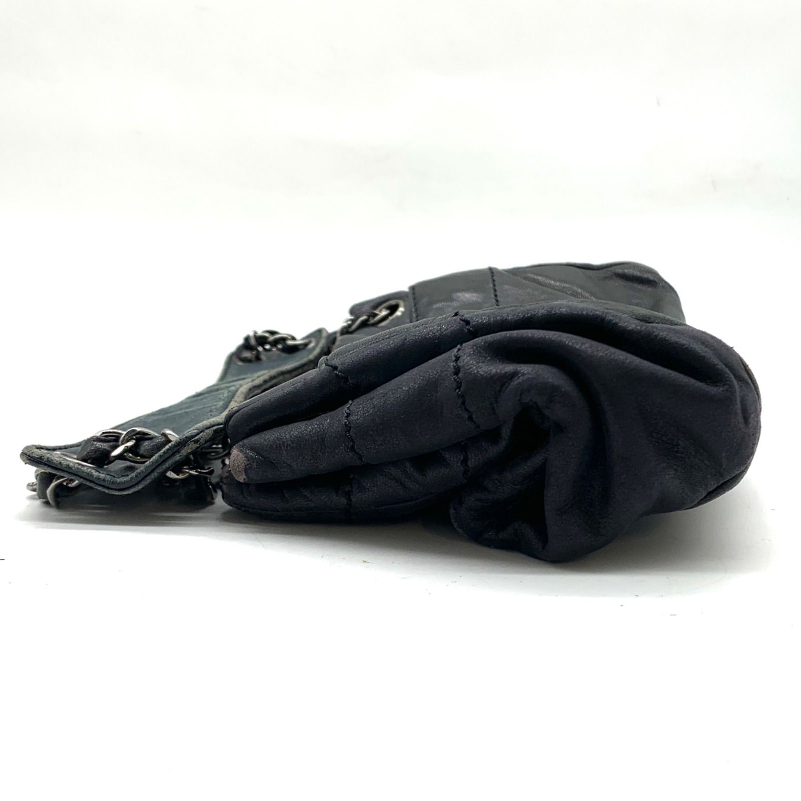 CHANEL ショルダーバッグ