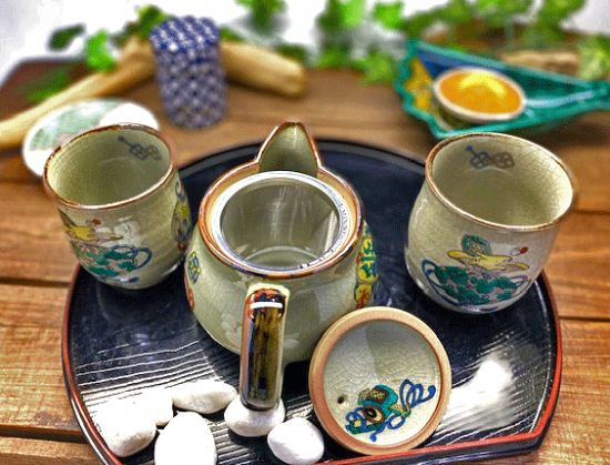 メーカー直送 九谷焼 急須3点セット 大 宝尽くし 裏絵 WWW_OPDRERGINERDOGAN_COM