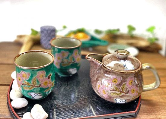 メーカー直送 九谷焼 急須3点セット 大 白兎ソメイヨシノ紫塗り 湯呑緑塗り 裏絵 WWW_OPDRERGINERDOGAN_COM