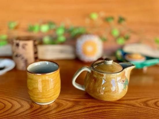 メーカー直送 九谷焼 急須2点セット 大 濃い塗牡丹 裏絵