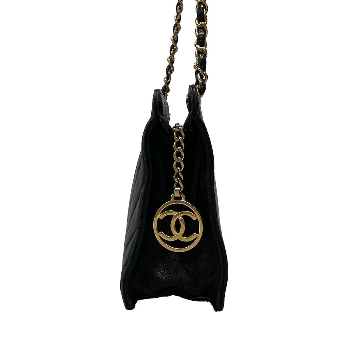 CHANEL シャネル ショルダーバッグ Vステッチ シェブロン 黒 ゴールド金具 チェーンショルダー サークルココチャーム ラムスキン