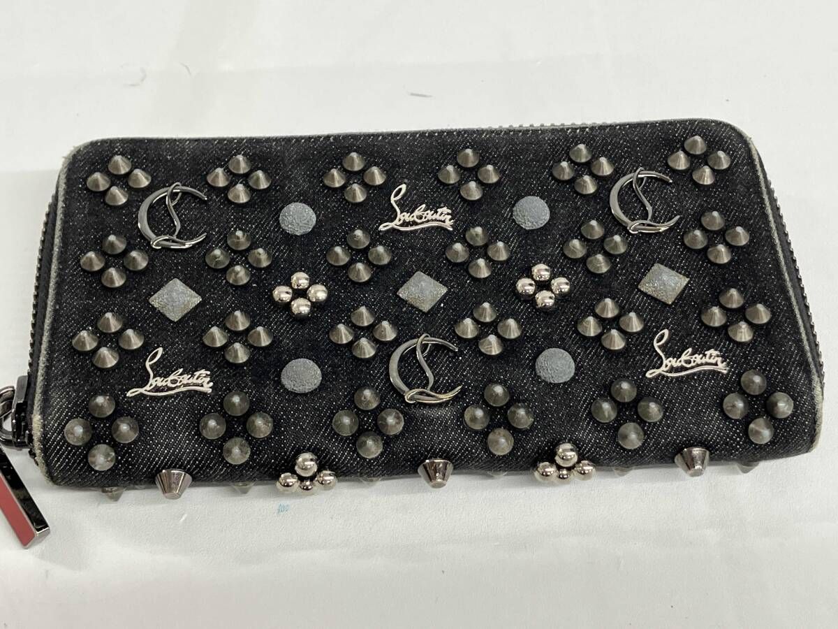 Christian Louboutin ロングウォレット クリスチャンルブタン デニム 長財布 ラウンドファスナー スタッズPANETTONE