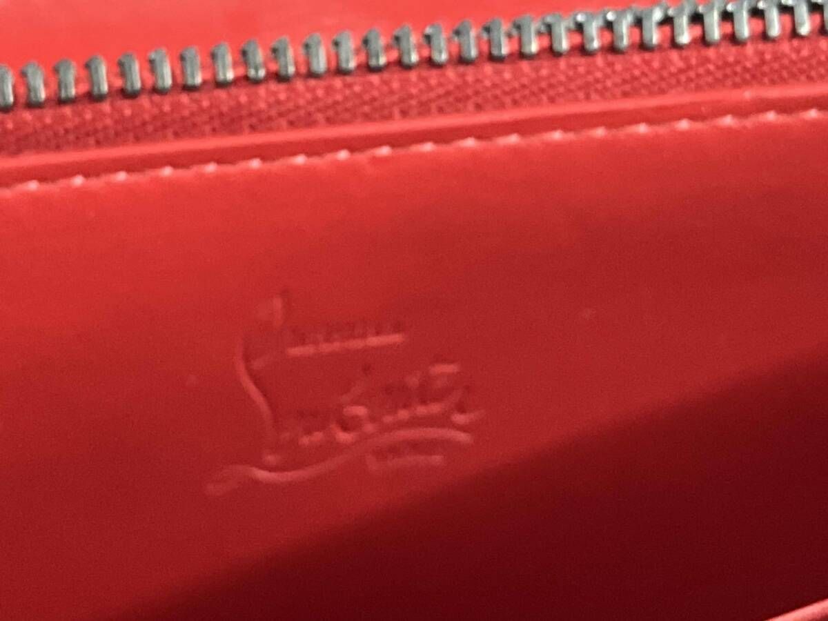 Louboutin ロングウォレット