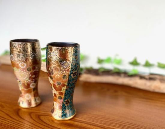 メーカー直送 九谷焼 ペアビアグラス 大 金花詰& 桐箱入り