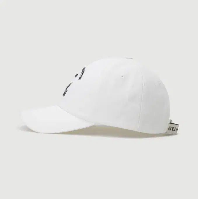 ラッキーシュエトゥ ベースボールキャップ