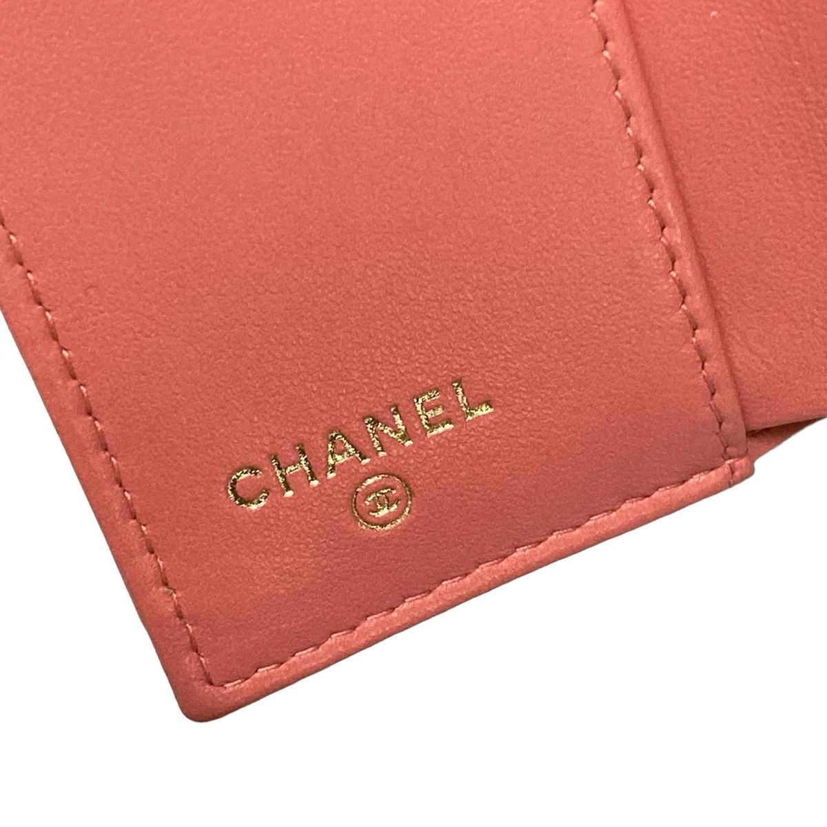 シャネル 3つ折り財布