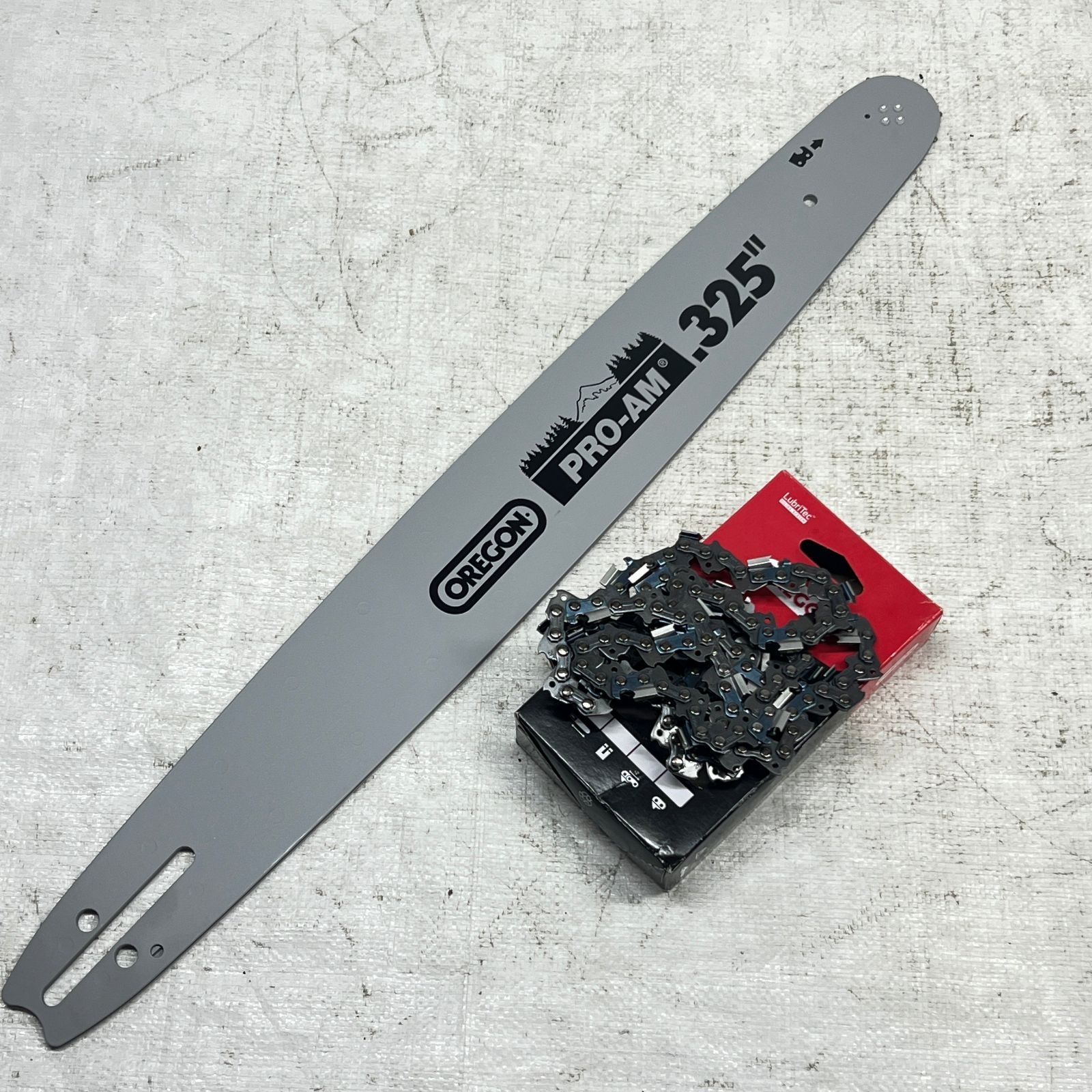 ガイドバーとソーチェーンは 倒木