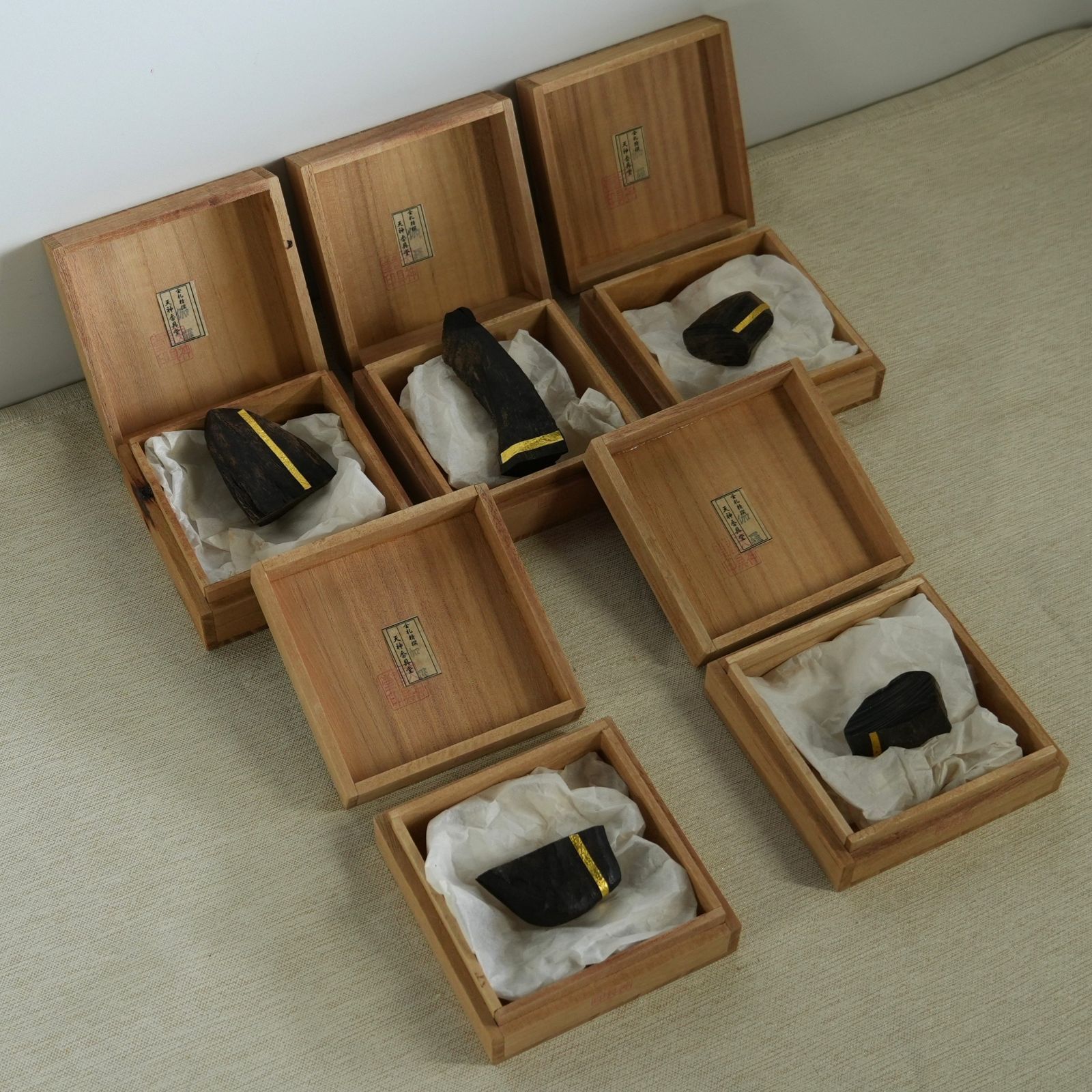 SJi 天神香具堂 金札精撰 香木 沈香 伽羅 共箱 5個セット 総重量76.4g 現状品