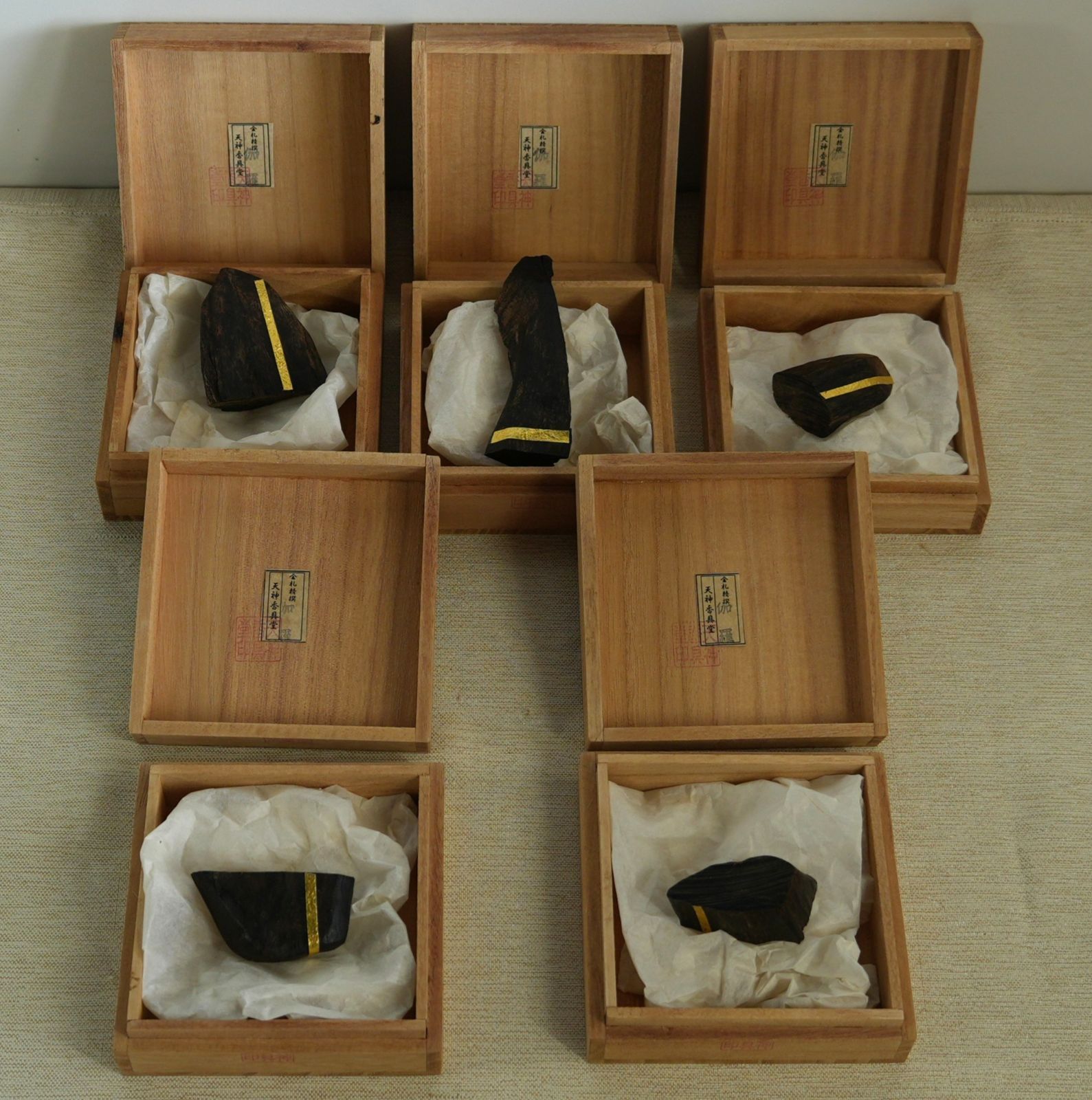 SJi 天神香具堂 金札精撰 香木 沈香 伽羅 共箱 ５個セット 総重量76.4g 現状品