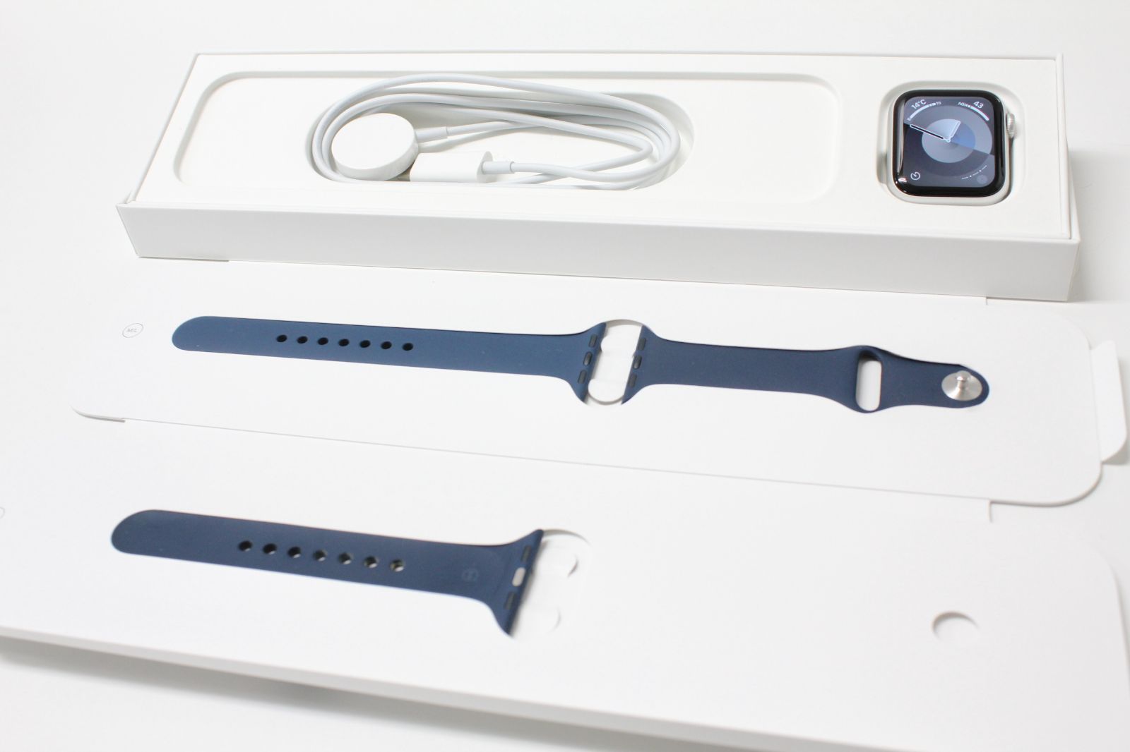 Apple Watch SE 第１世代 GPS 40mm A2351 MKNY3J A ⑤