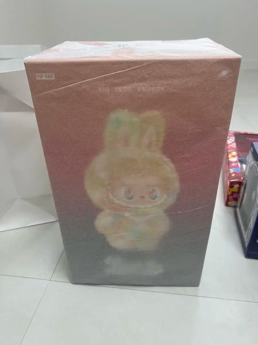 ポップマート ロック ザ ユニバース