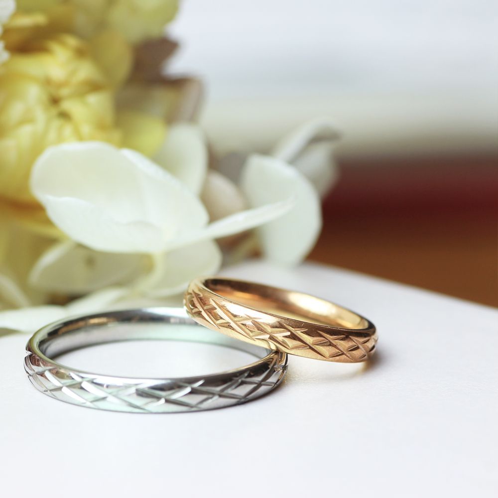 ステンレス 指輪 キルティングデザイン アラン Arainn サージカルリング ペアリング 2本 価格 金属アレルギー対応 316 L 普段使いしやすい お祝い 結婚 ギフト用にも ジーラブ