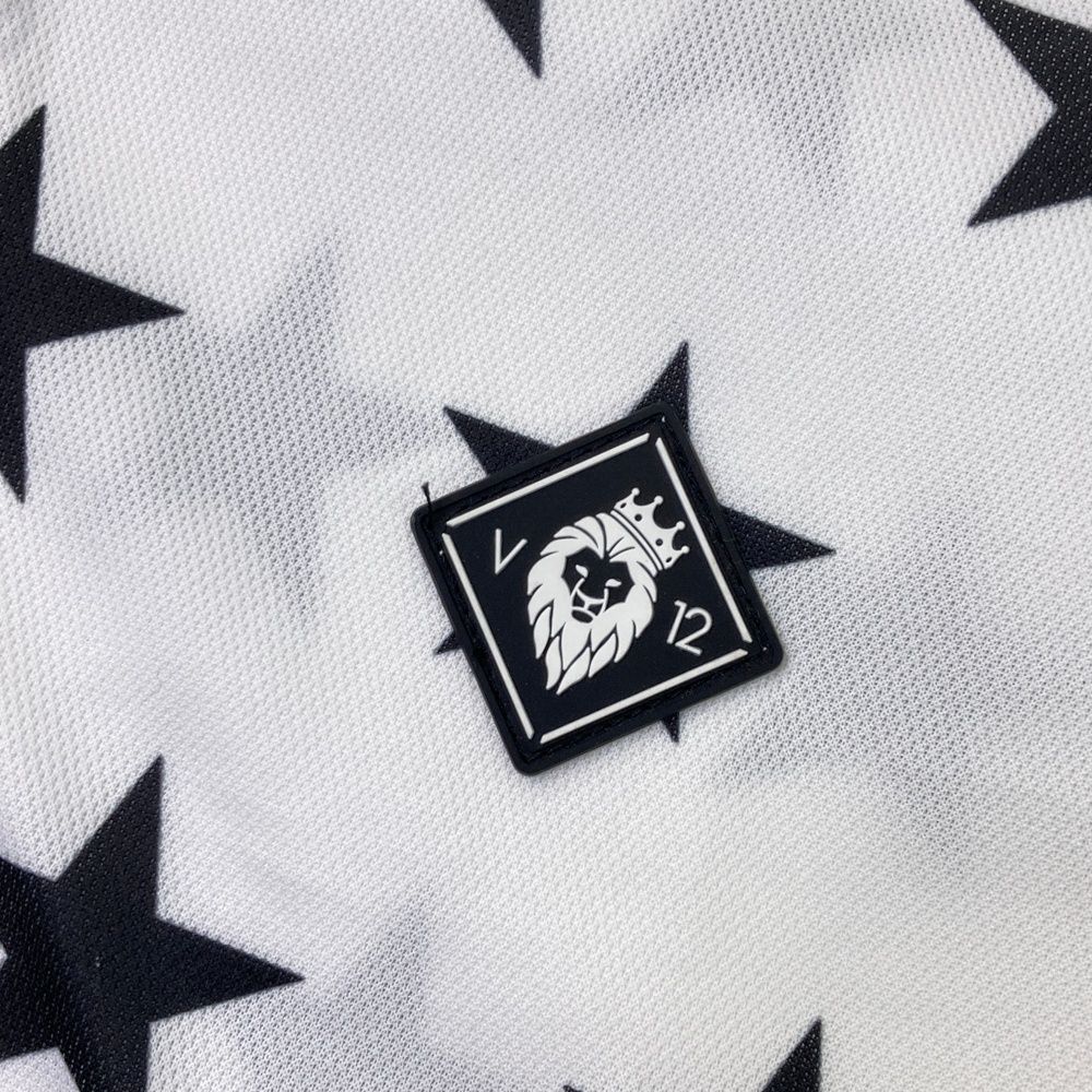 12 ヴィトゥエルヴ