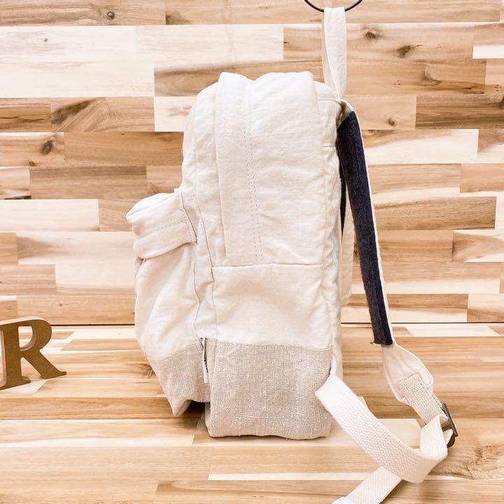 バックパック オフホワイト