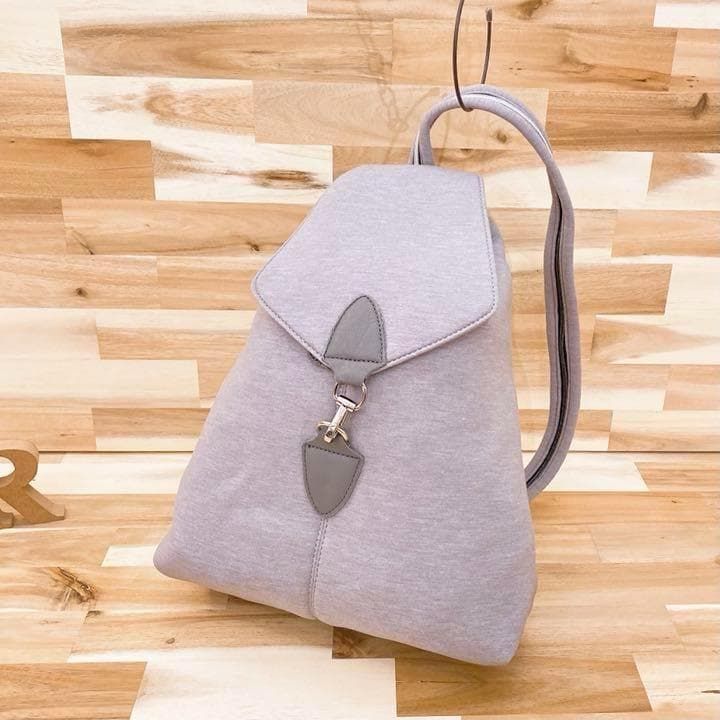 パピヨネ 巾着 リュック 2way ワンショルダーバッグ グレー×シルバー バックパック