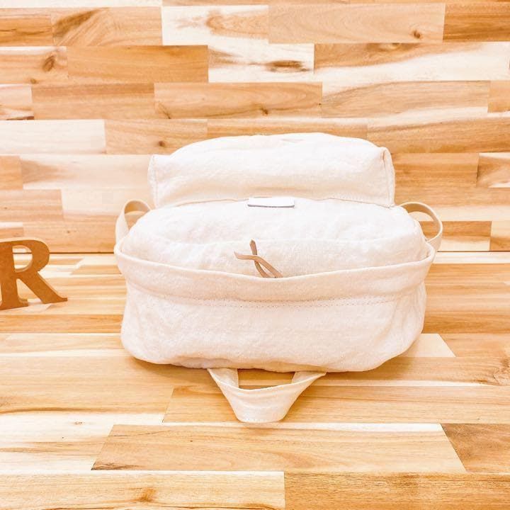 オフホワイト 白