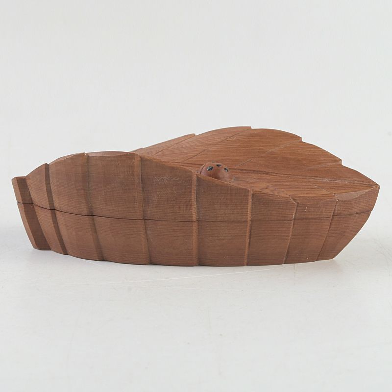 飛騨一位一刀彫 西村公之作 葉に天道虫 一葉香合 共箱 C S249 - メルカリ