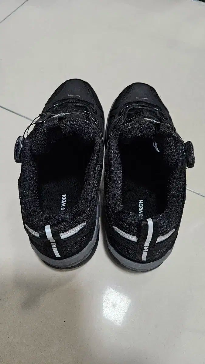 ザノースフェイス ブラック ダイアル スニーカー 23.5センチ