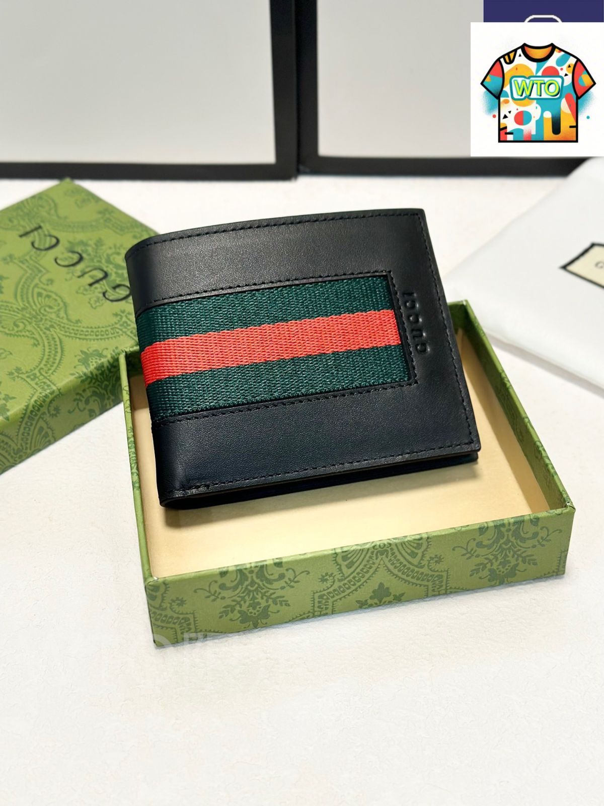 今日 Gucci グッチ 短款二つ折りシリーズ 一比一牛皮で触感に優れシンプル 感がある WTO輸入2