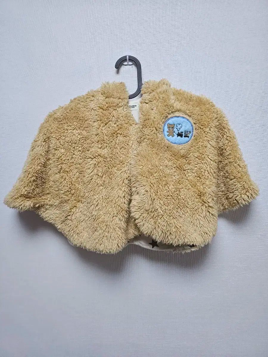 赤ちゃんクマのファーケープ 70-90