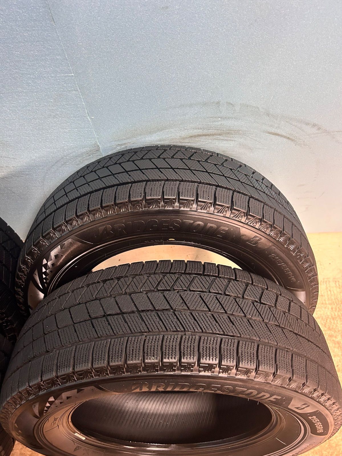 16 スタッドレスタイヤ