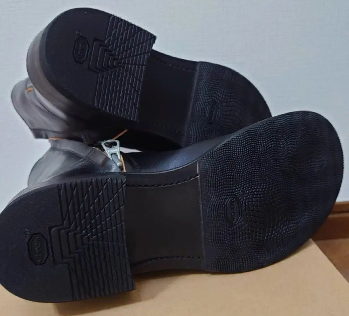 キャスパーブーツ 8size