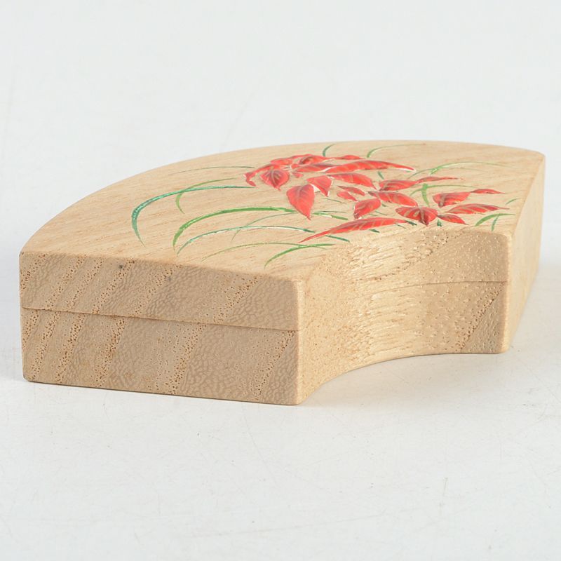 茶道具　道場宗廣作　花文　扇形香合　共箱　V　5012 茶道具 道場宗廣作 花文 扇形香合 共箱 V S251 - メルカリ