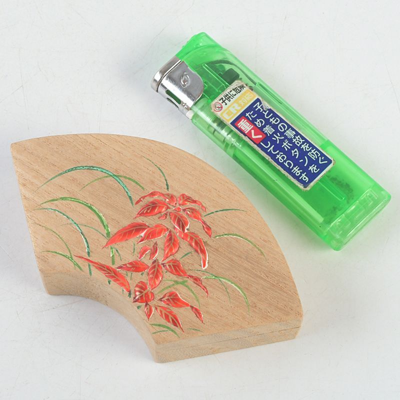 茶道具 道場宗廣作 花文 扇形香合 共箱 V 5012 茶道具 道場宗廣作 花文