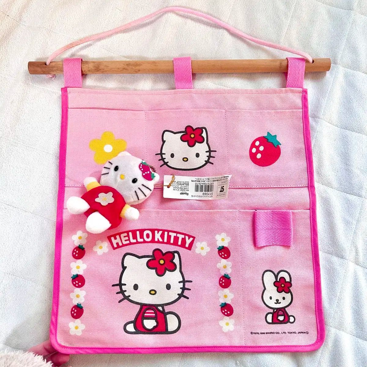 クラシック ストロベリー hello kitty ハローキティ ウォールポケット ストロベリー hello kitty ハローキティ ポーチ ぬいぐるみ まとめ