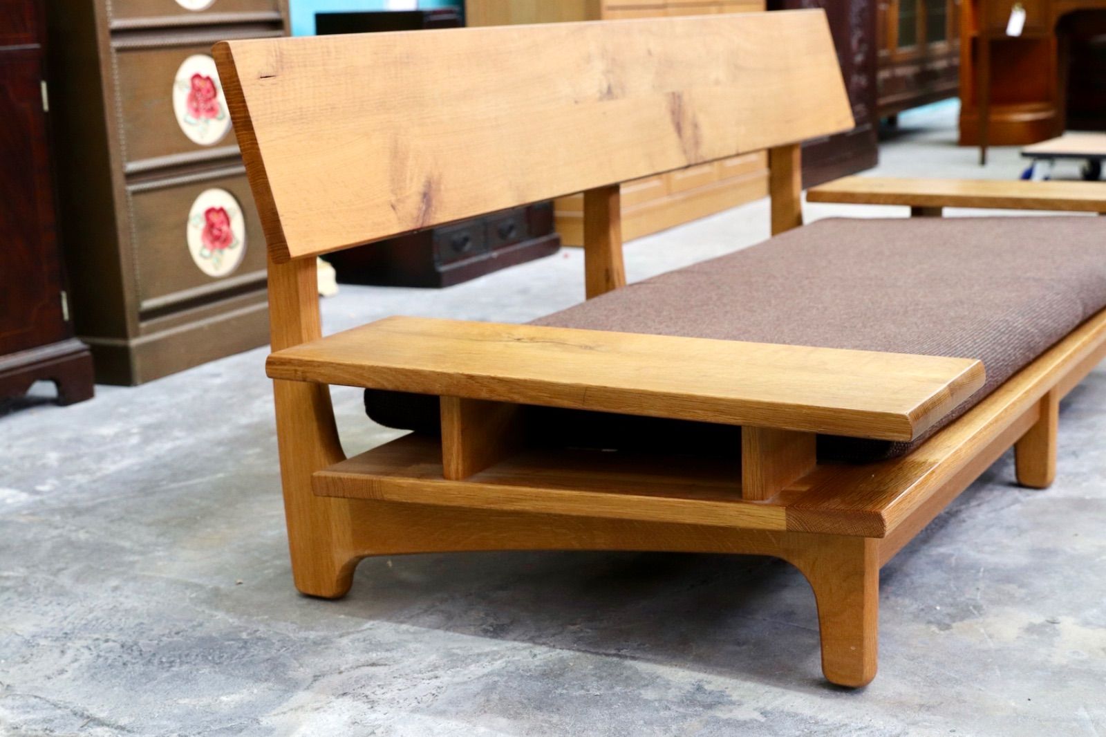  GMIK612A 飛騨産業 HIDA キツツキ 森のとこば 3人掛けソファ トリプルソファ オーク無垢材 長椅子 IDC大塚家具 節入り 約36万 ローソファモダン 2人掛け 3人掛けソファ ソファ ソファベッド