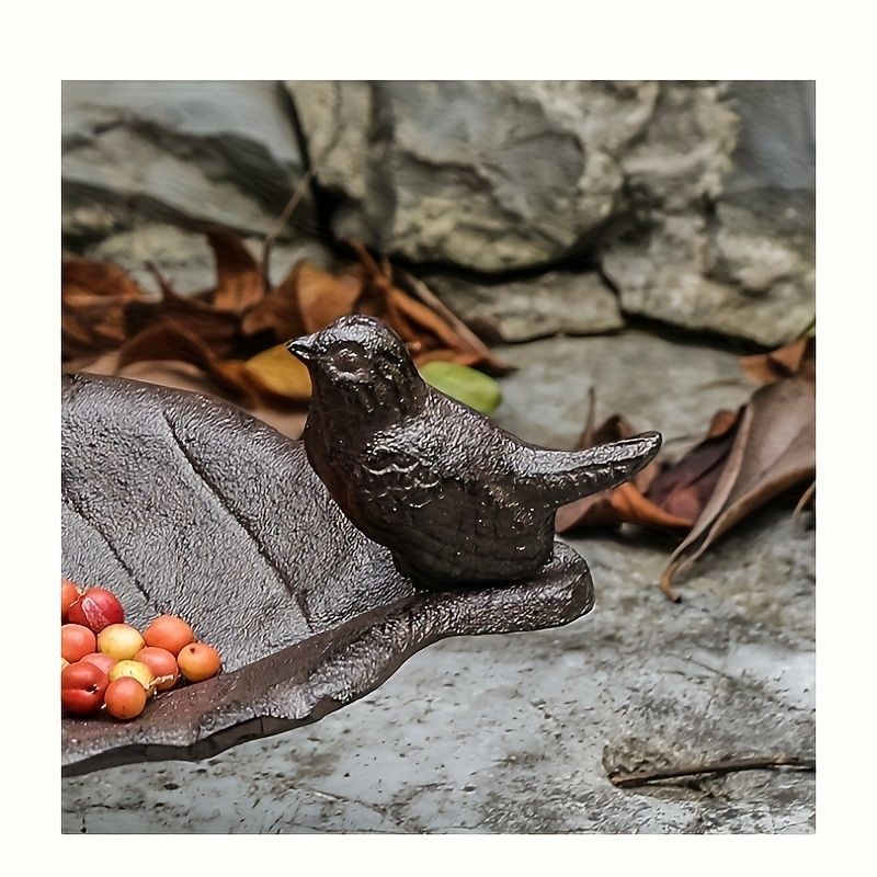 バードフィーダー 小鳥 野鳥 用 給餌器 餌箱 餌台えさ置き 葉っぱの上に止まっている小鳥型 レトロ ヴィンテージ風 小鳥 可愛い 餌入れ 鳥 ガーデンオブジェ インテリア ガーデニング ペット食器