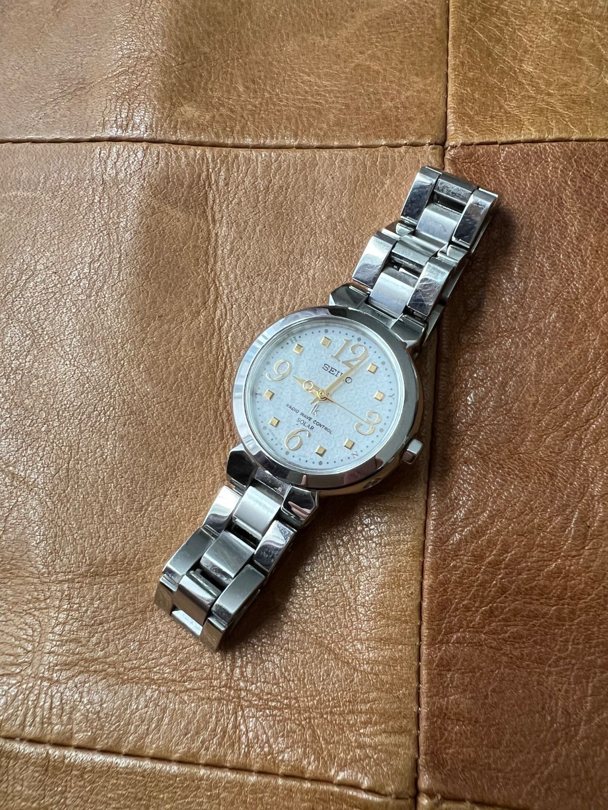 セイコー ルキア 電波ソーラー時計 3 B 51-0 AA 0 レディース