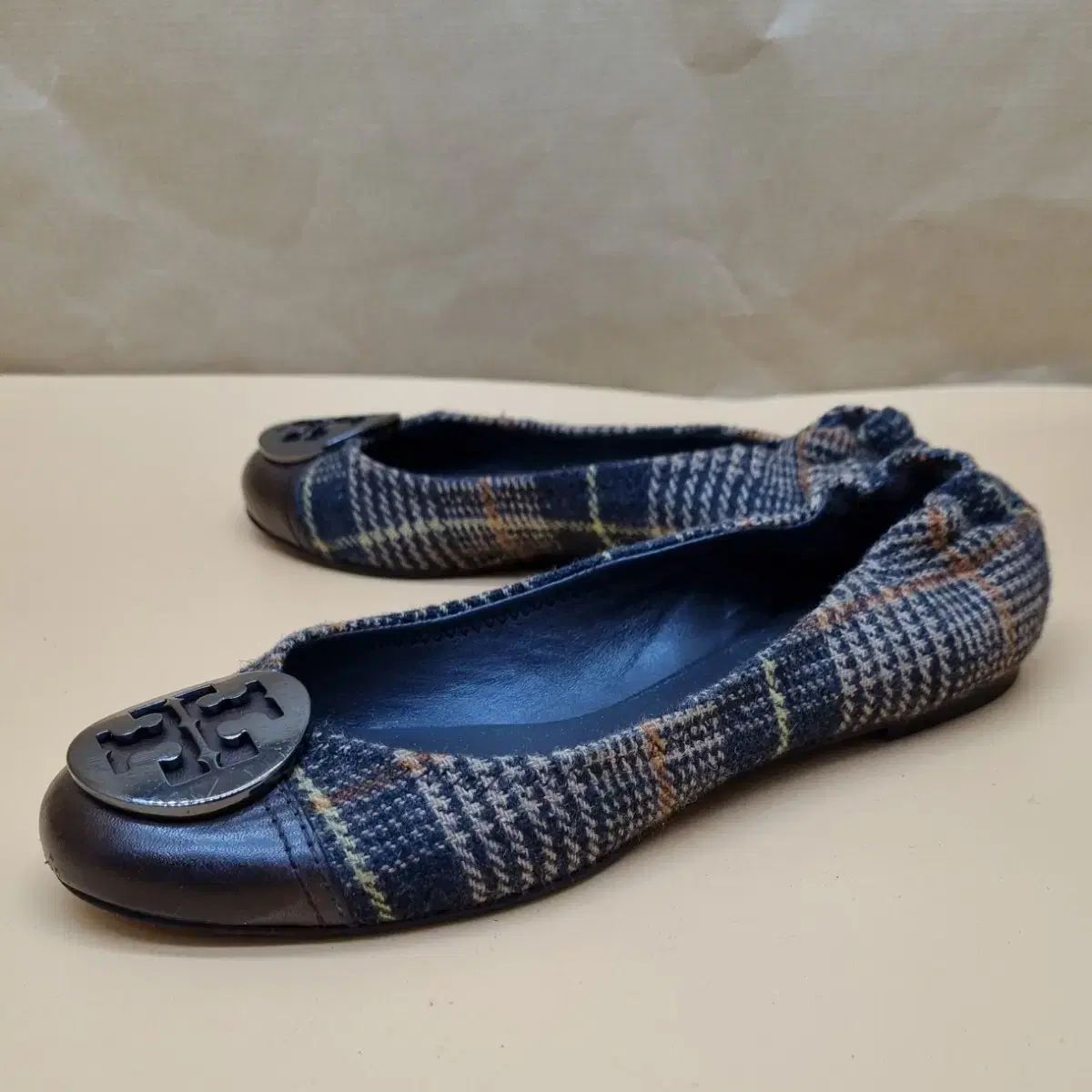 トリーバーチ レディースフラットシューズ 6 5 235