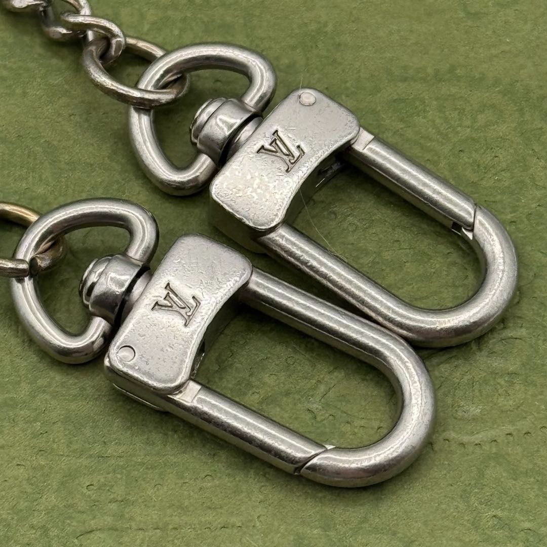 ルイヴィトン キーチェーン 最高 シェンヌ アノクレ キーホルダー