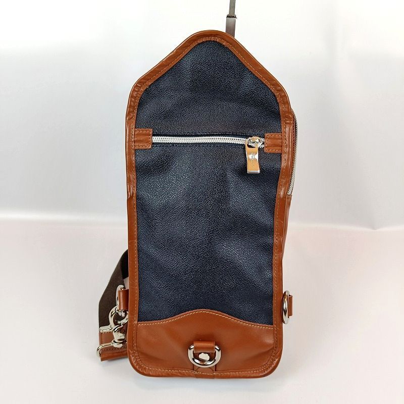 ネイビー レザー